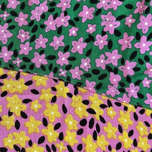 TOPSHOP Floral Print Dress with Handkerchief Hem NWT Size 10 - Picture 4 of 16